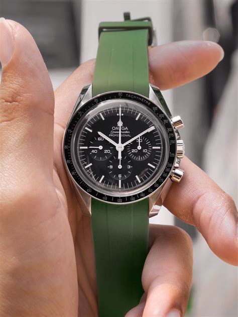 omega speedmaster moonwatch rubber strap